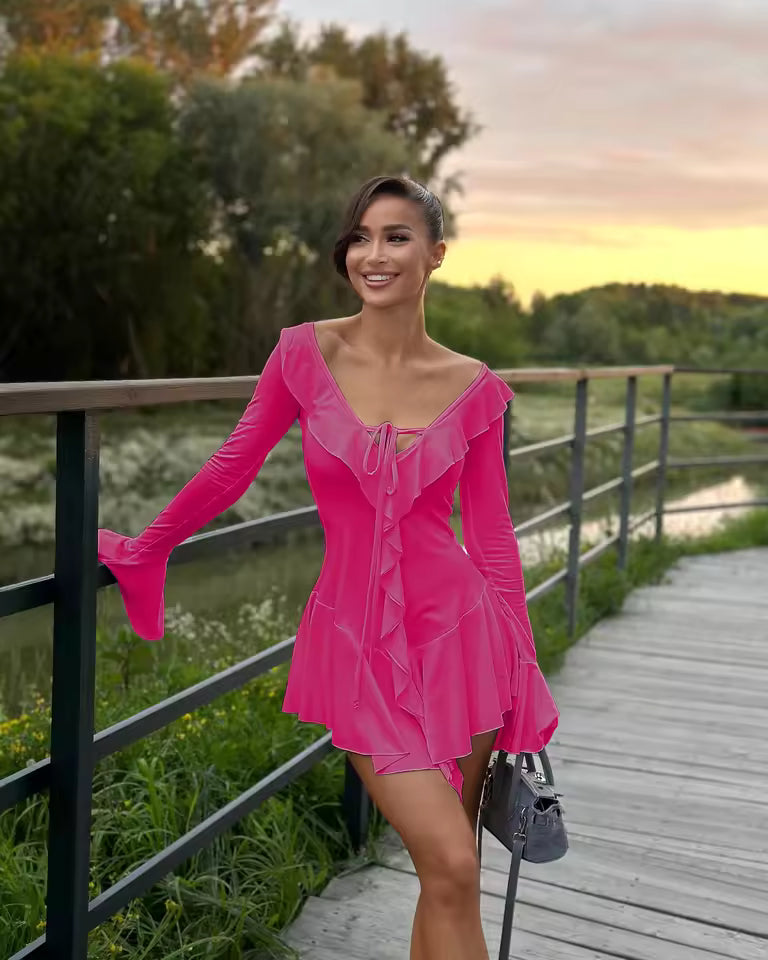 Sexy long sleeve patchwork V-neck pleated white short dress, slim fit, elegant summer dress for women
